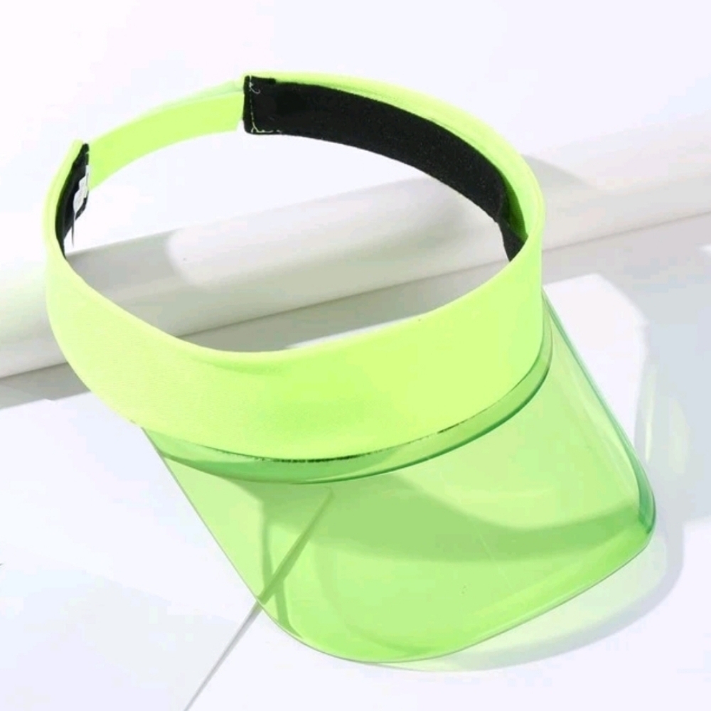 Trendy visor